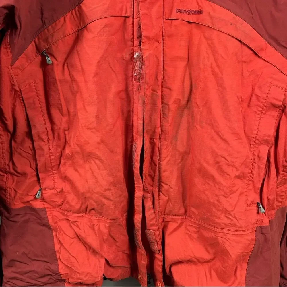 Vintage Men’s Patagonia Primo Jacket in Red Size XL